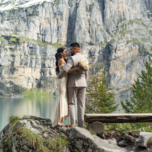 Peaceful elopement by the lake Oeaschinensee – cinematic wedding moment captured in Switzerland